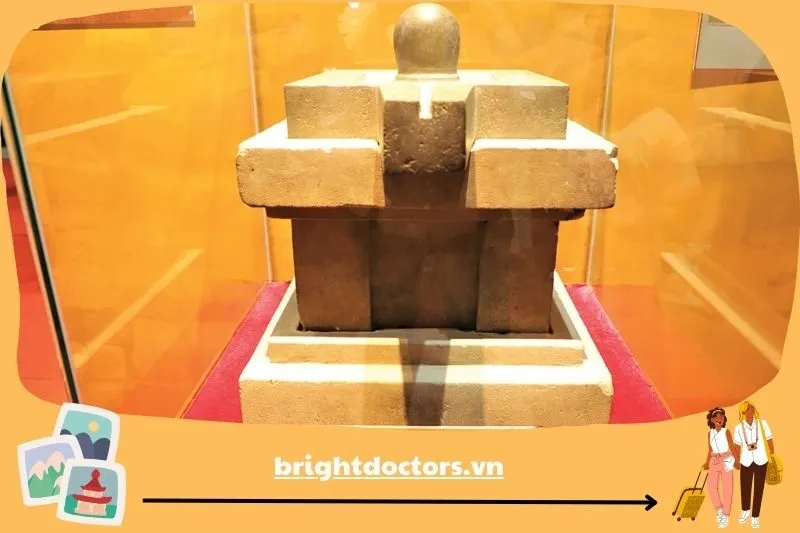 Bộ Linga-Yoni Linh Sơn