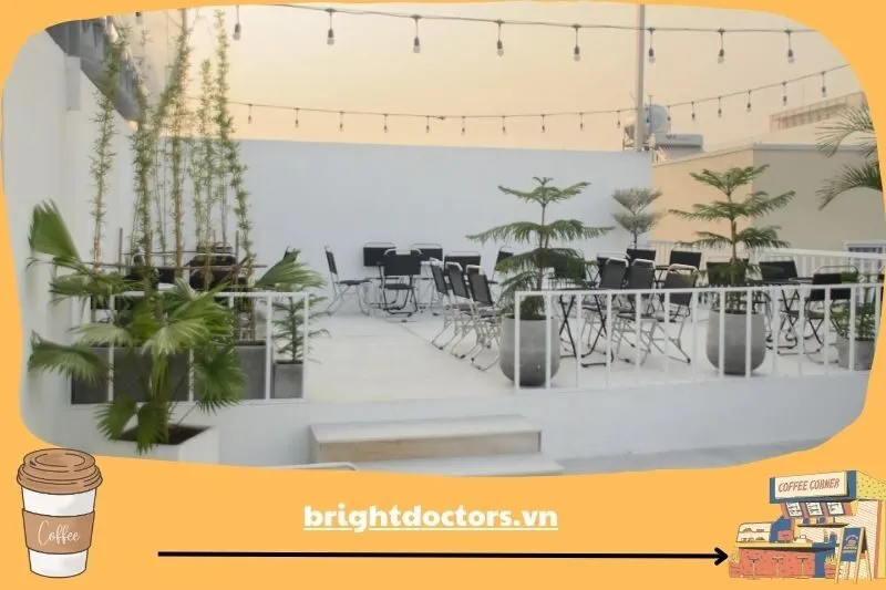 Hero Rooftop Coffee & Billiards