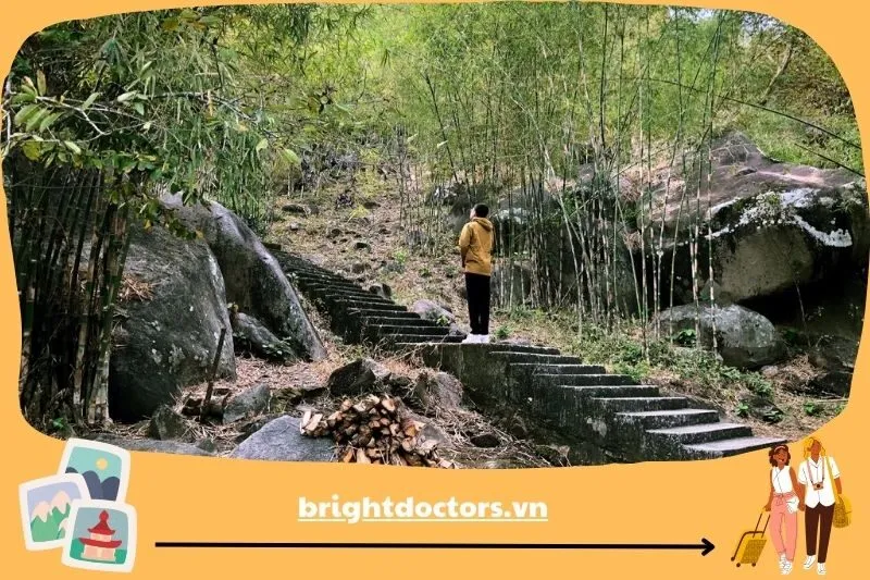 Liên Hoa Sơn (Núi Tượng)