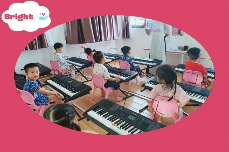 Học Viện Âm Nhạc Harmonia