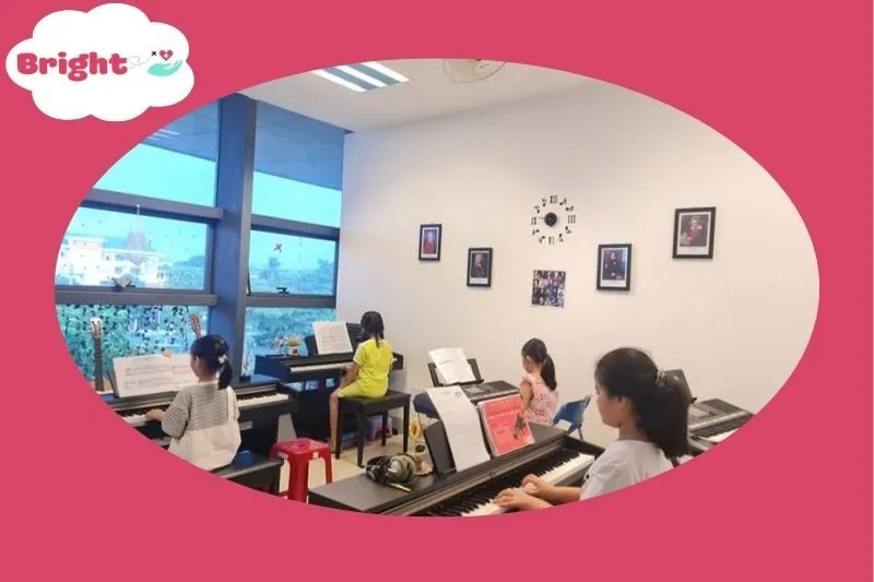 Học Viện Âm Nhạc Sáng Tạo